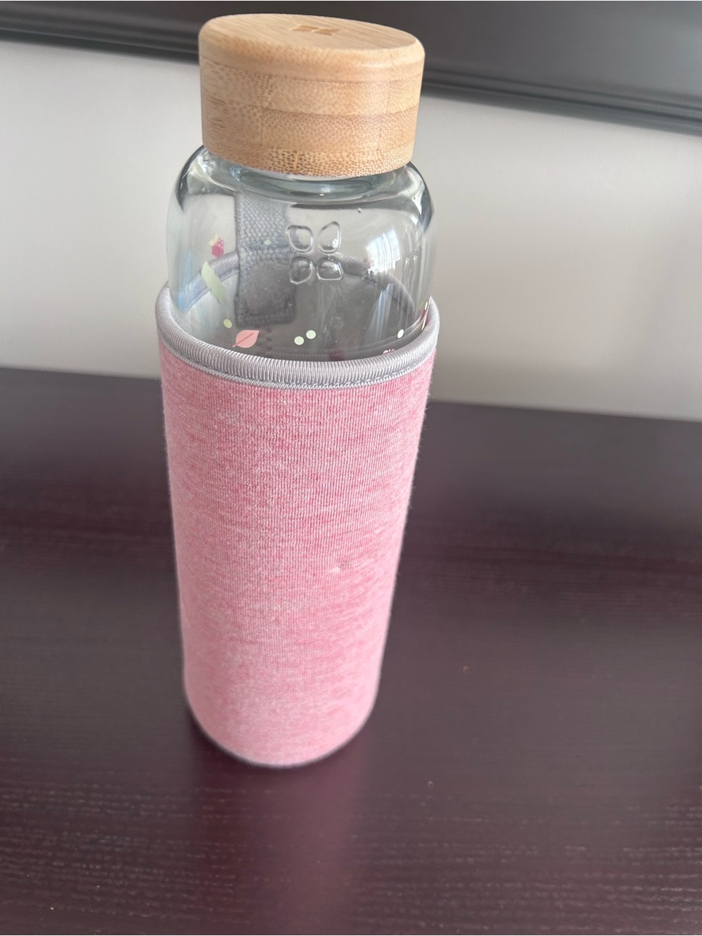 LIKE NEW. WATERDROP Floral Glass Water Bottle with Bamboo Lid & Neoprene Sleeve